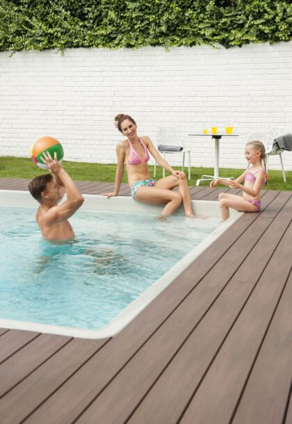 WOODPLASTIC TERASY FOREST PLUS PALISANDER LIDE 7 Scaled